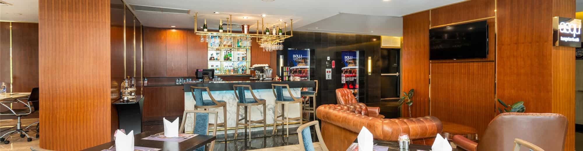 Radisson Suites Bangkok Sukhumvit - Asqu Restaurant