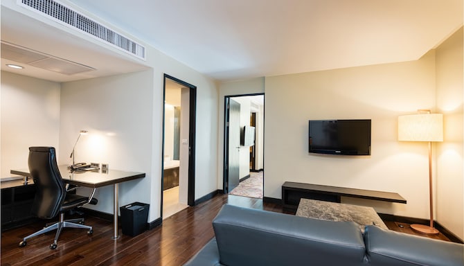 Radisson Suites Bangkok Sukhumvit - Suite