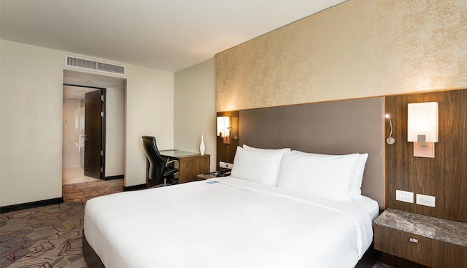Radisson Suites Bangkok Sukhumvit - Suite