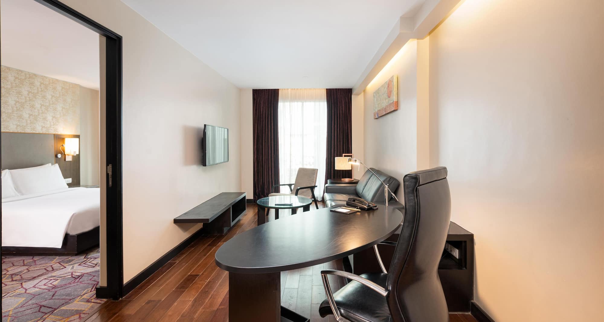 Radisson Suites Bangkok Sukhumvit - One Bed Room Suite