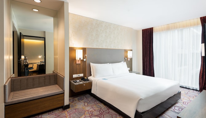 Radisson Suites Bangkok Sukhumvit - Suite