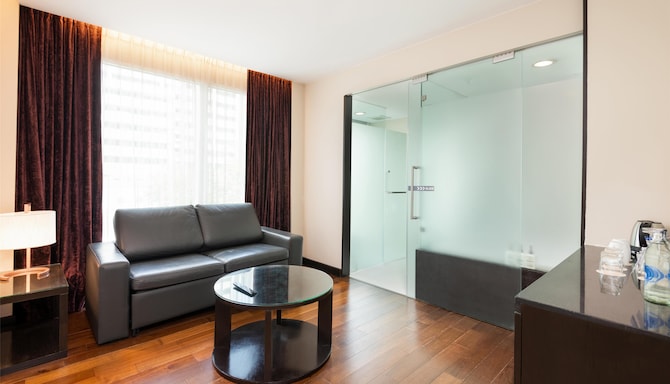 Radisson Suites Bangkok Sukhumvit - Suite