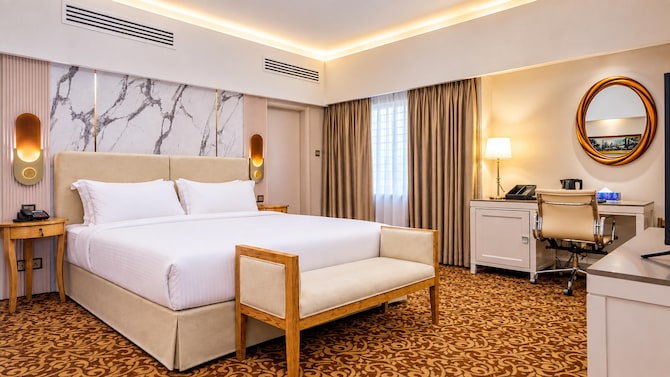 Royal Park Hotel Dhaka, a member of Radisson Individuals - Superior Room with Balcony