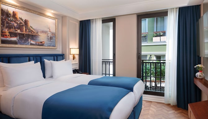 Royan Hotel Hagia Sophia Istanbul, a member of Radisson Individuals - Superior Room & Royan Standard Room