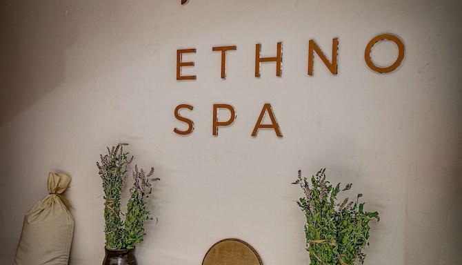 Sadu Hotel Almaty, a member of Radisson Individuals - Spa Entrance