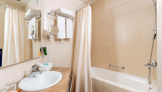 SADU Hotel Moscow, a member of Radisson individuals - Standard Room Bathroom