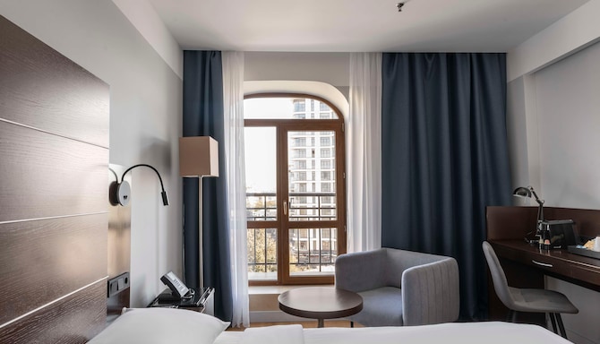 SADU Hotel Moscow, a member of Radisson individuals - Superior Room balcony & view