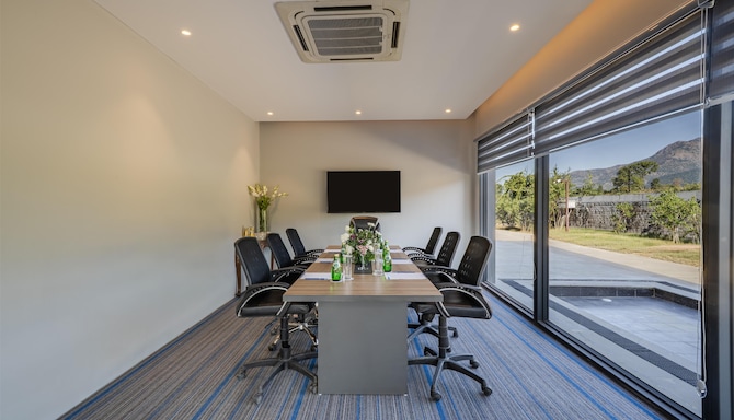 Sarovar Brand - Boardroom