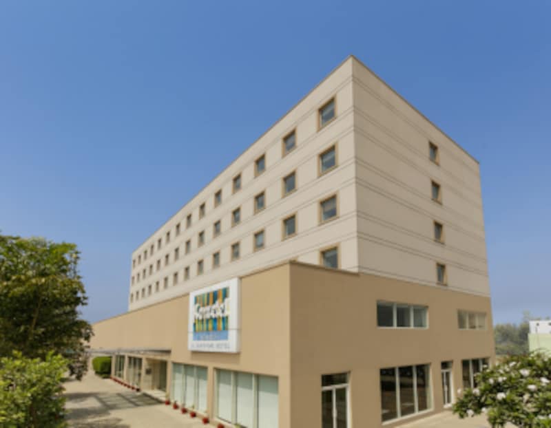 Sarovar Brand - Cover Photo landscape Hometel