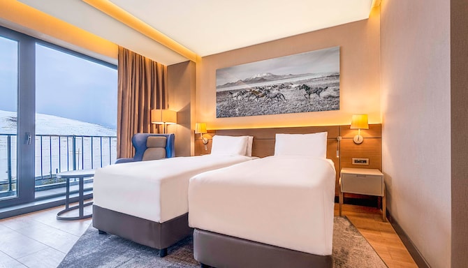 Sky Hotel Erciyes, a member of Radisson Individuals - Standard Room with balcony