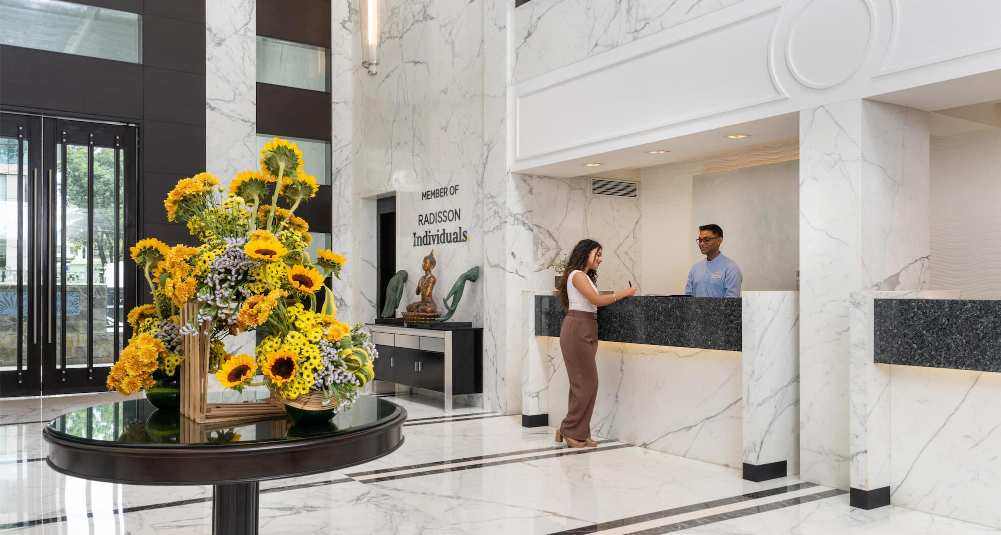 St. Marks Hotel Bengaluru, a member of Radisson Individuals - Reception Checkin