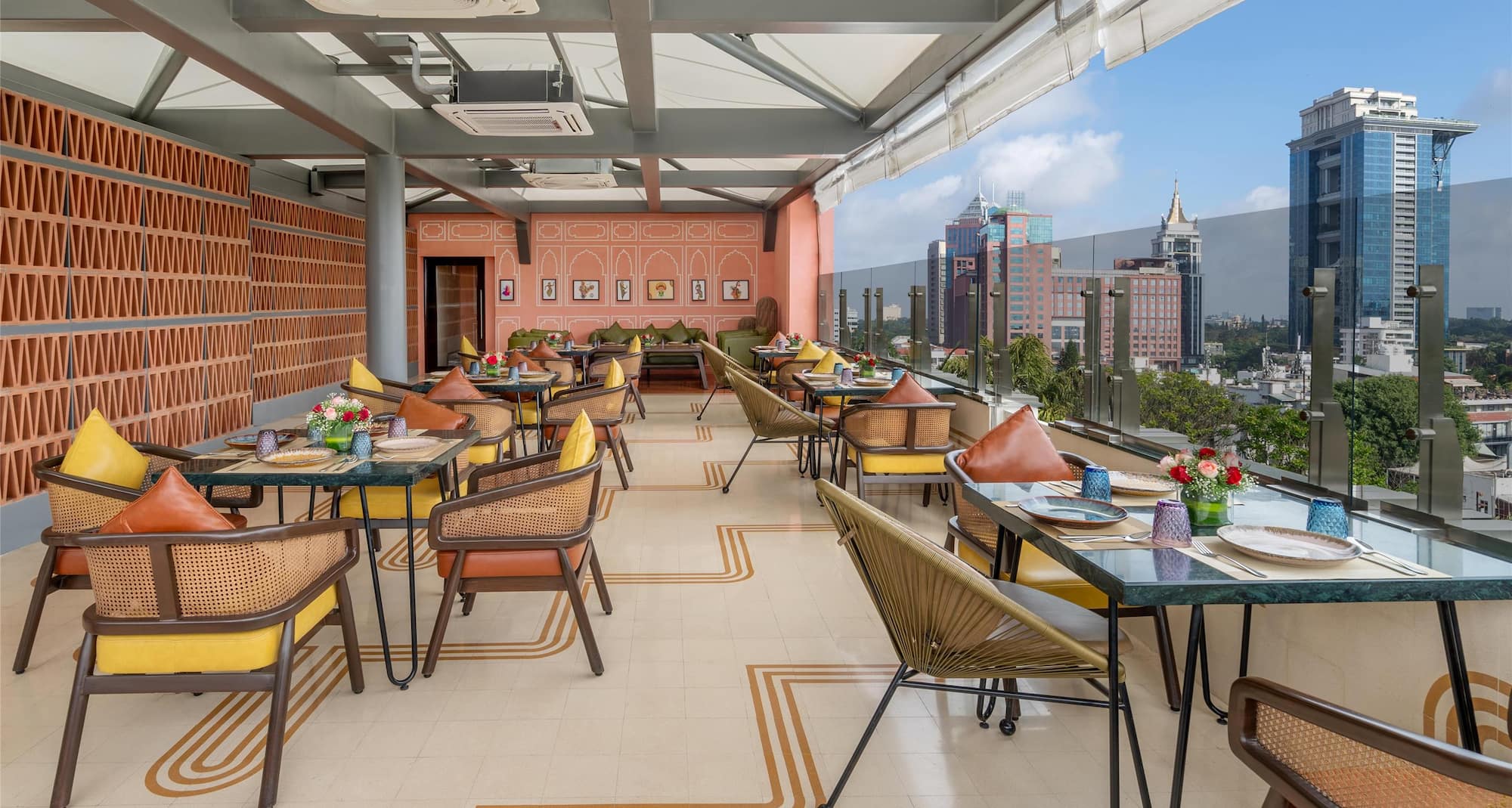 St. Marks Hotel Bengaluru, a member of Radisson Individuals - Kohinoor Rooftop Day