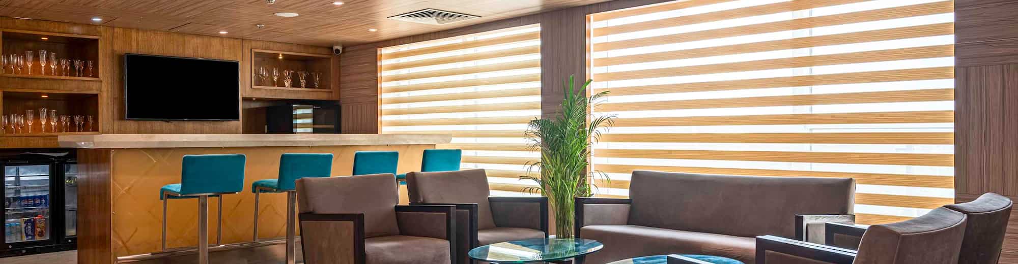 Svelte Delhi, a member of Radisson individuals - All Day Dining Restaurant Soft Bar Classique Bistro