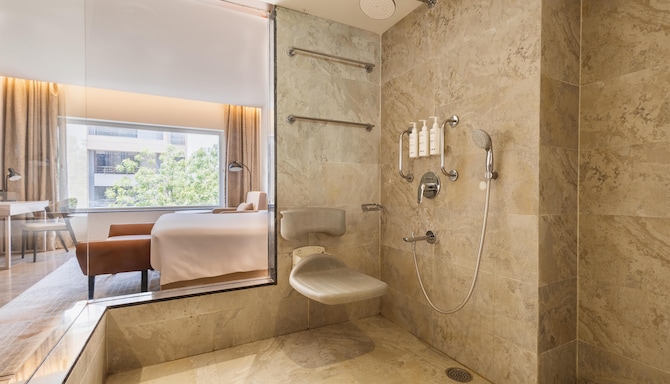 Temple Tree Hotel Shirdi, a member of Radisson Individuals - Deluxe Room Accesible Room