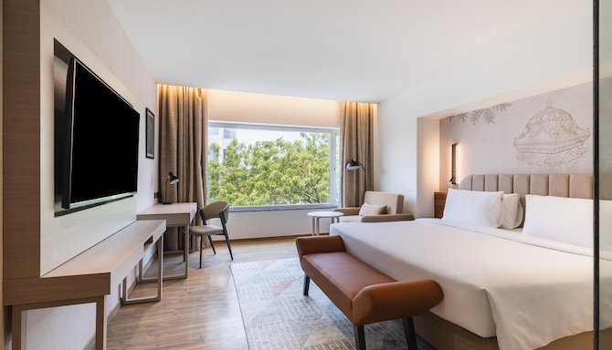 Temple Tree Hotel Shirdi, a member of Radisson Individuals - Deluxe Room Accesible Room