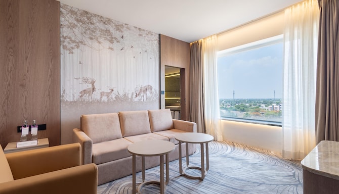 Temple Tree Hotel Shirdi, a member of Radisson Individuals - Suite Room