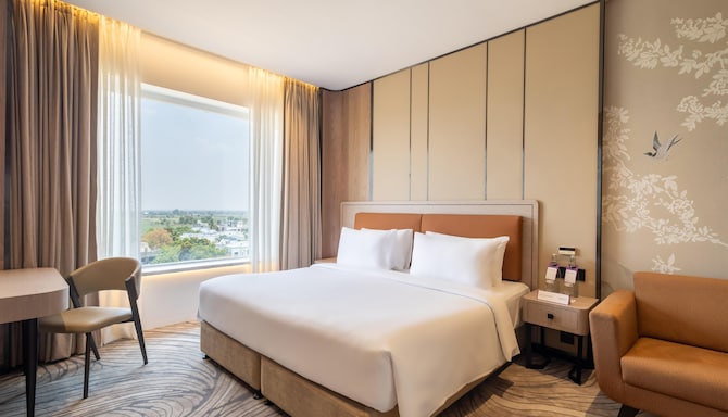 Temple Tree Hotel Shirdi, a member of Radisson Individuals - Suite Room
