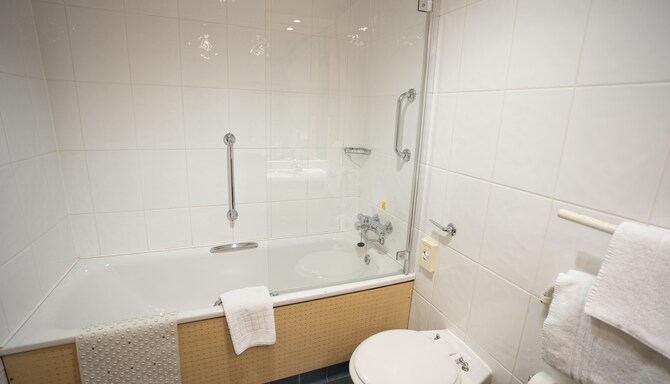 The Bolton Stadium Hotel, a member of Radisson Individuals - Gästbad