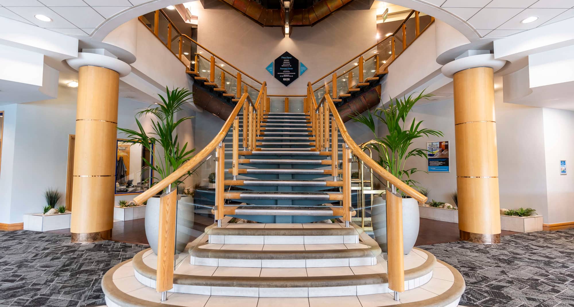 The Bolton Stadium Hotel, a member of Radisson Individuals - Lobby