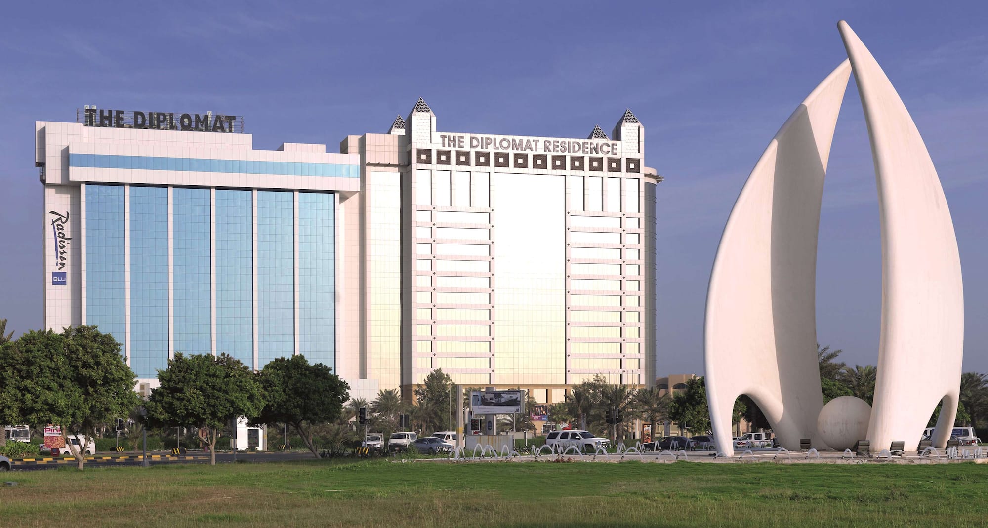 The Diplomat Radisson Blu Hotel, Residence & Spa, Manama - Exterior