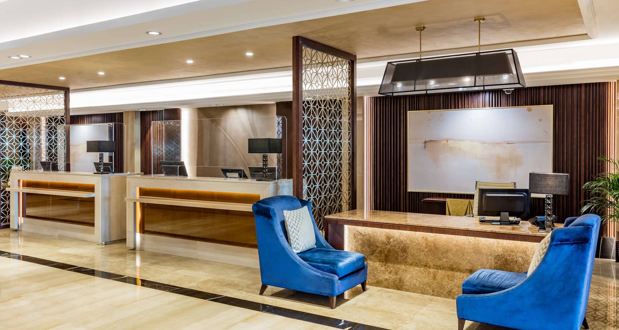 The Diplomat Radisson Blu Hotel, Residence & Spa, Manama - Reception