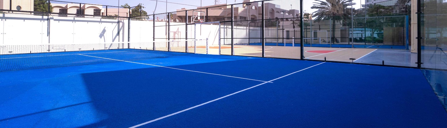 The Diplomat Radisson Blu Hotel, Residence & Spa, Manama - Padel Court