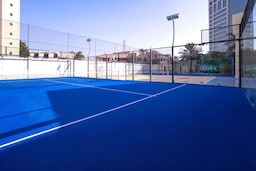 The Diplomat Radisson Blu Hotel, Residence & Spa, Manama - Padel Court