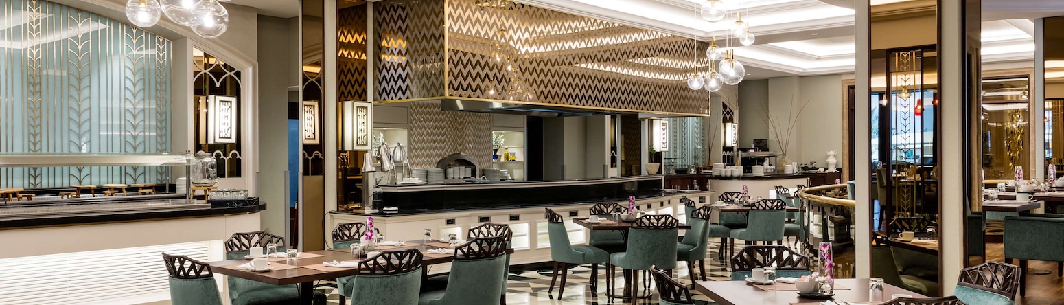 The Diplomat Radisson Blu Hotel, Residence & Spa, Manama - Olivos, All Day Dining - Restaurant