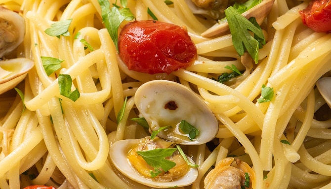 The Diplomat Radisson Blu Hotel, Residence and Spa, Manama - Spaghetti