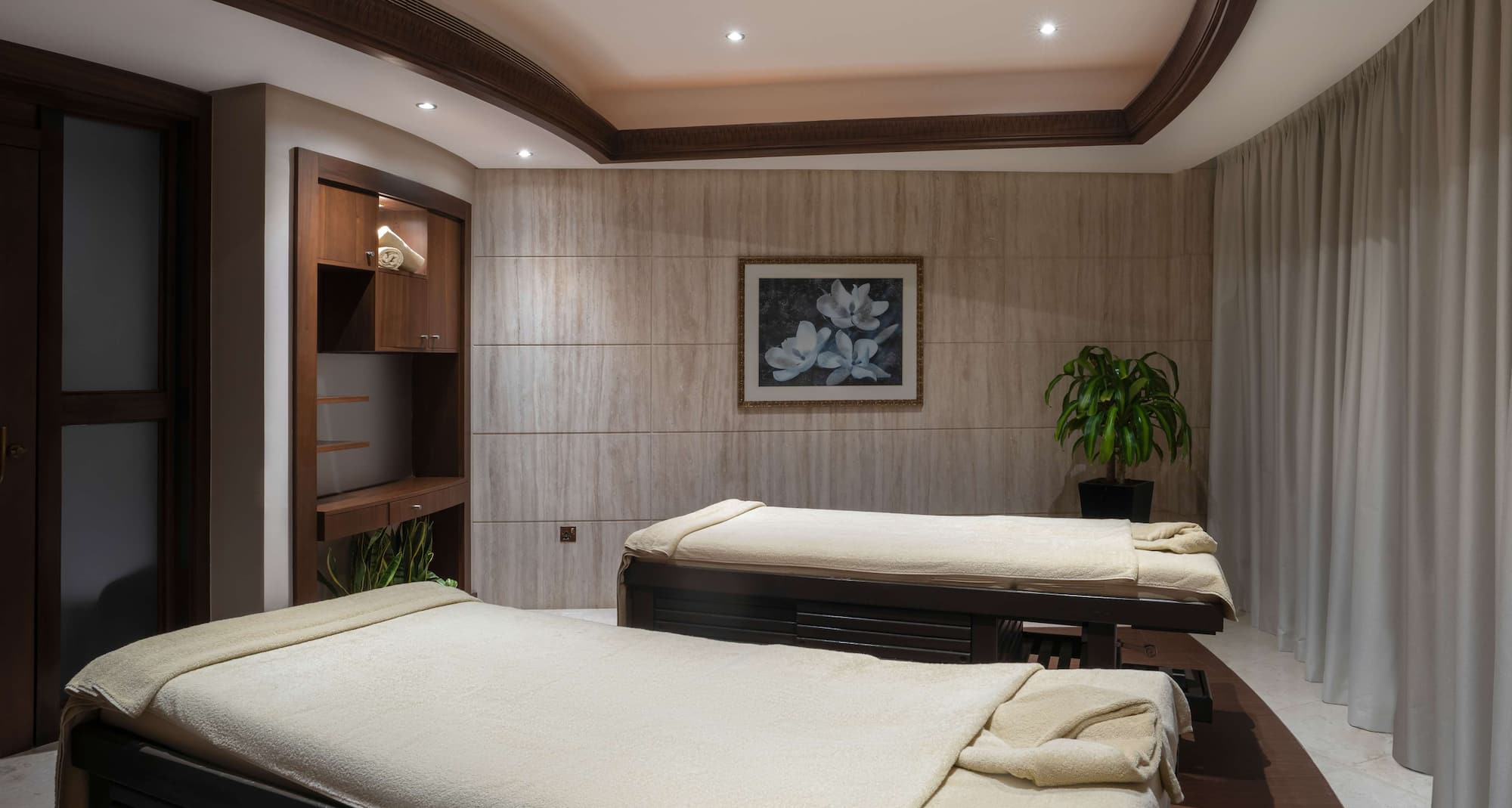 The Diplomat Radisson Blu Hotel, Residence & Spa, Manama - Spa