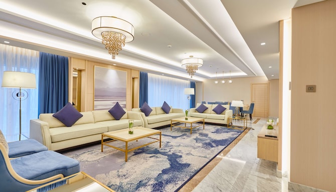 The Diplomat Radisson Blu Hotel, Residence & Spa, Manama - Royal Suite