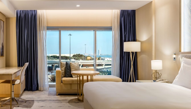 The Diplomat Radisson Blu Hotel, Residence & Spa, Manama - جناح