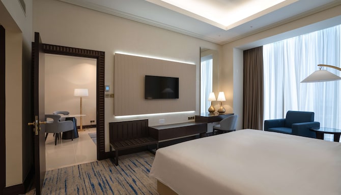 The Diplomat Radisson Blu Hotel, Residence & Spa, Manama - جناح
