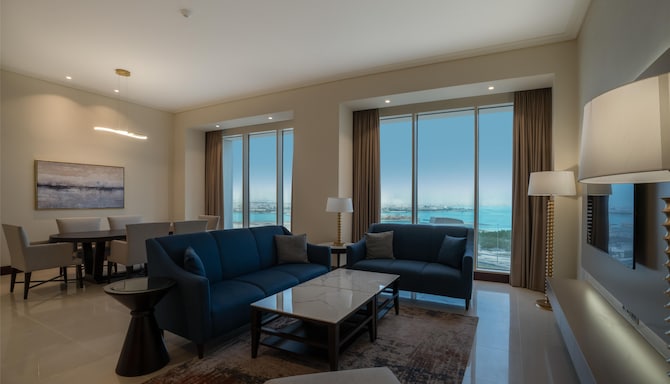 The Diplomat Radisson Blu Hotel, Residence & Spa, Manama - جناح