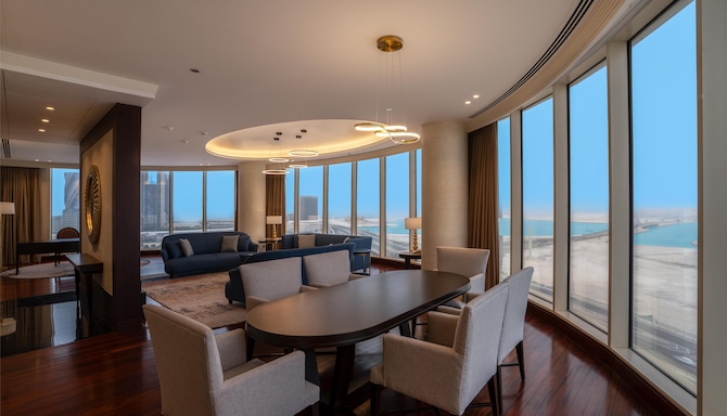 The Diplomat Radisson Blu Hotel, Residence & Spa, Manama - جناح
