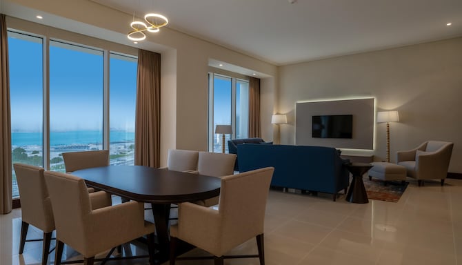 The Diplomat Radisson Blu Hotel, Residence & Spa, Manama - جناح