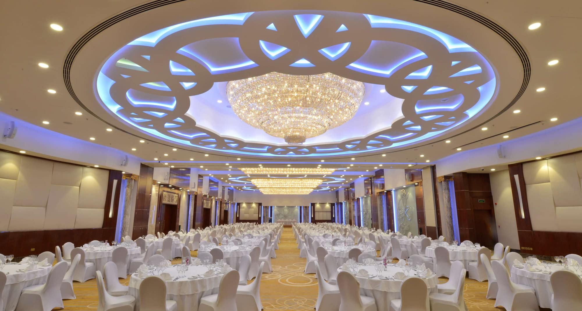 The Diplomat Radisson Blu Hotel, Residence and Spa, Manama - Grand Ambassador Ballroom Wedding