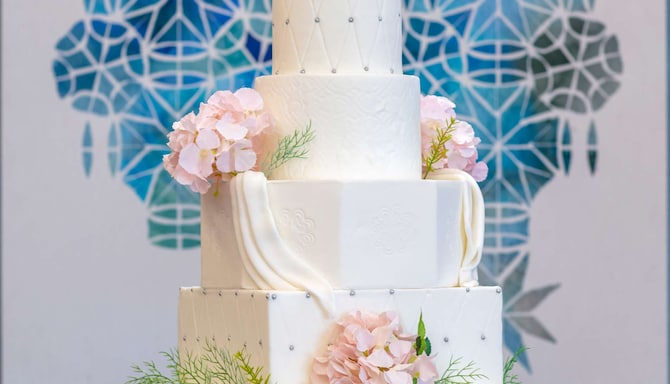 The Diplomat Radisson Blu Hotel, Residence & Spa, Manama - Weddings Cake