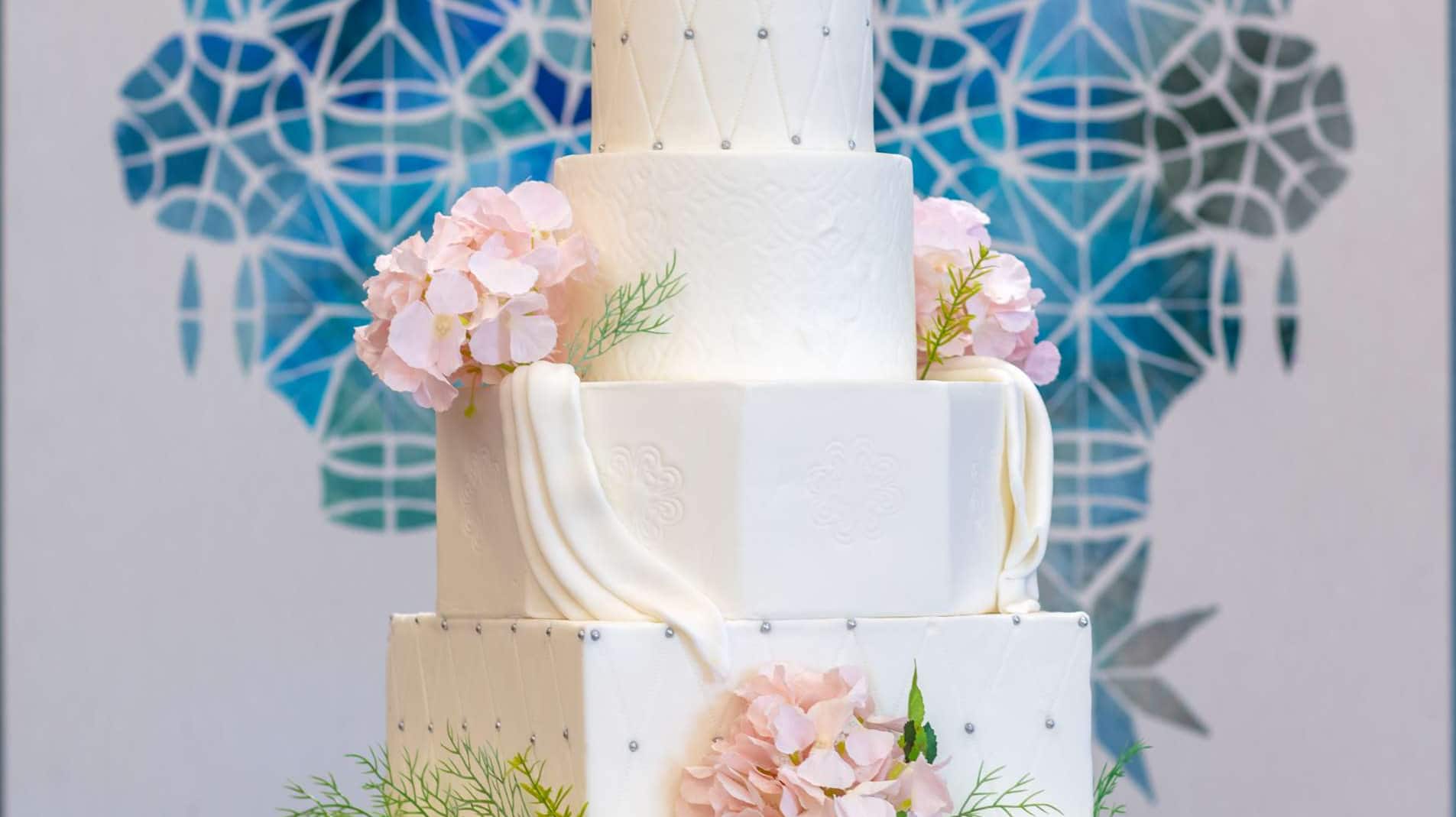 The Diplomat Radisson Blu Hotel, Residence & Spa, Manama - Weddings Cake