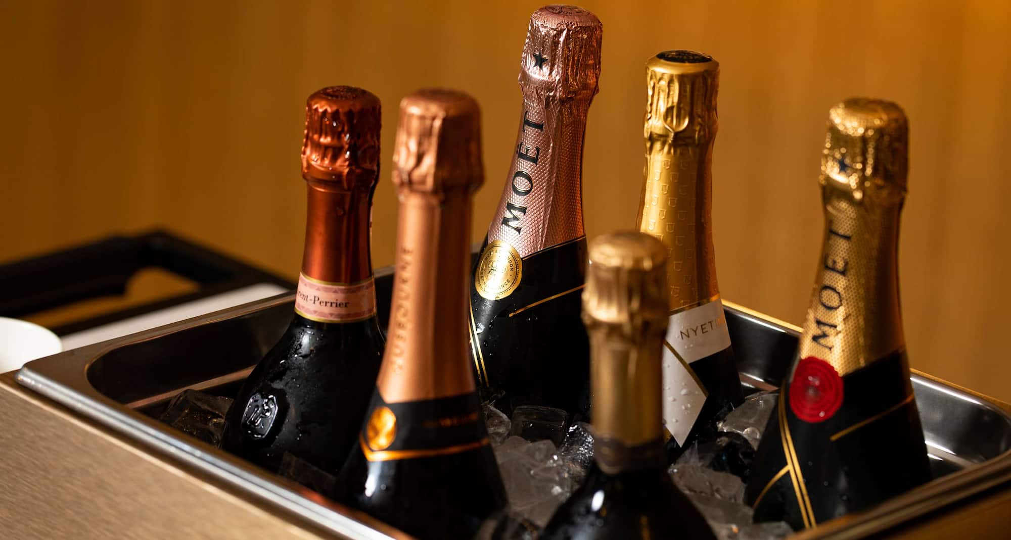 The Edwardian Manchester, A Radisson Collection Hotel - The Library Champagne Bar