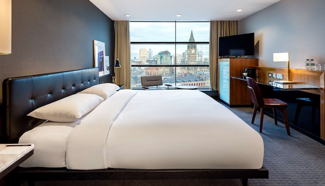 The Edwardian Manchester, A Radisson Collection Hotel - Collection Premium City View Room