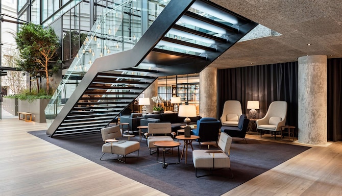 The Edwardian Manchester, A Radisson Collection Hotel - Sittgrupp i lobbyn
