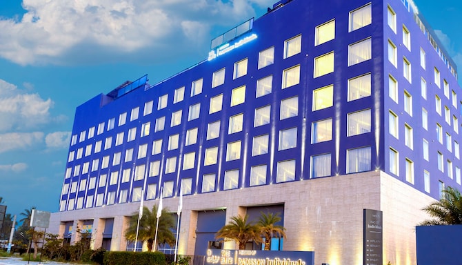 The Elite Narasapura, a member of Radisson Individuals - Vy över fasaden