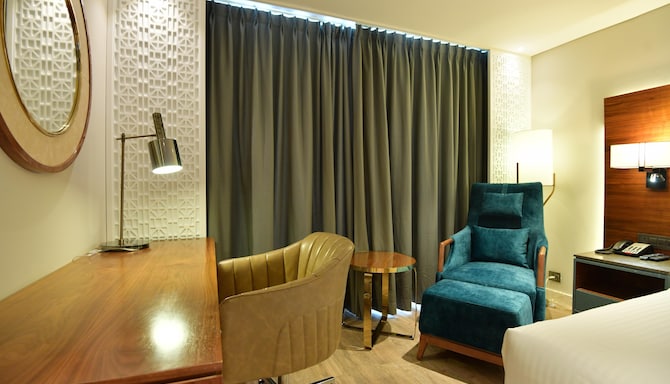 The Elite Narasapura, a member of Radisson Individuals - Executive Suite