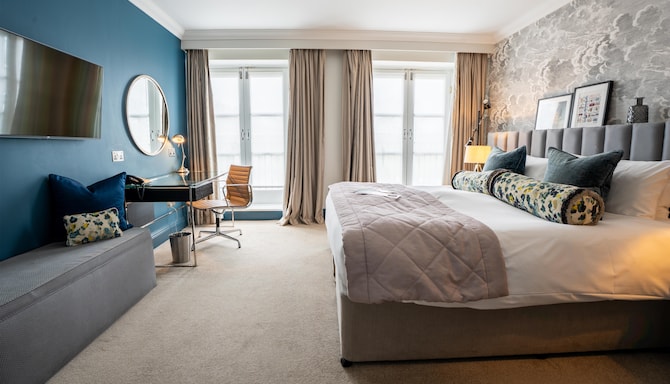 The Gonville Hotel, a member of Radisson Individuals - Superior Family Room