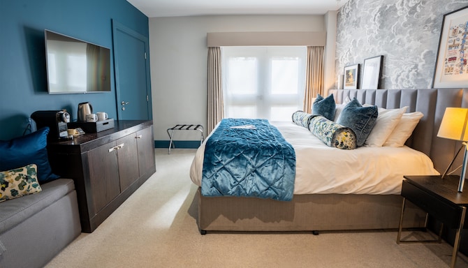 The Gonville Hotel, a member of Radisson Individuals - Accessible Superior Room