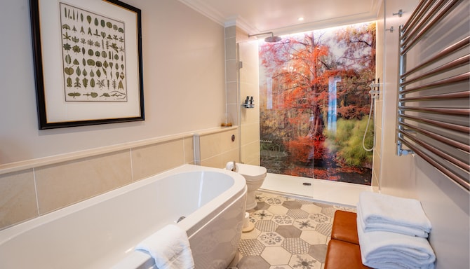 The Gonville Hotel, a member of Radisson Individuals - Gresham Premium Bathroom
