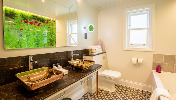 The Gonville Hotel, a member of Radisson Individuals - Gresham Premium Bathroom