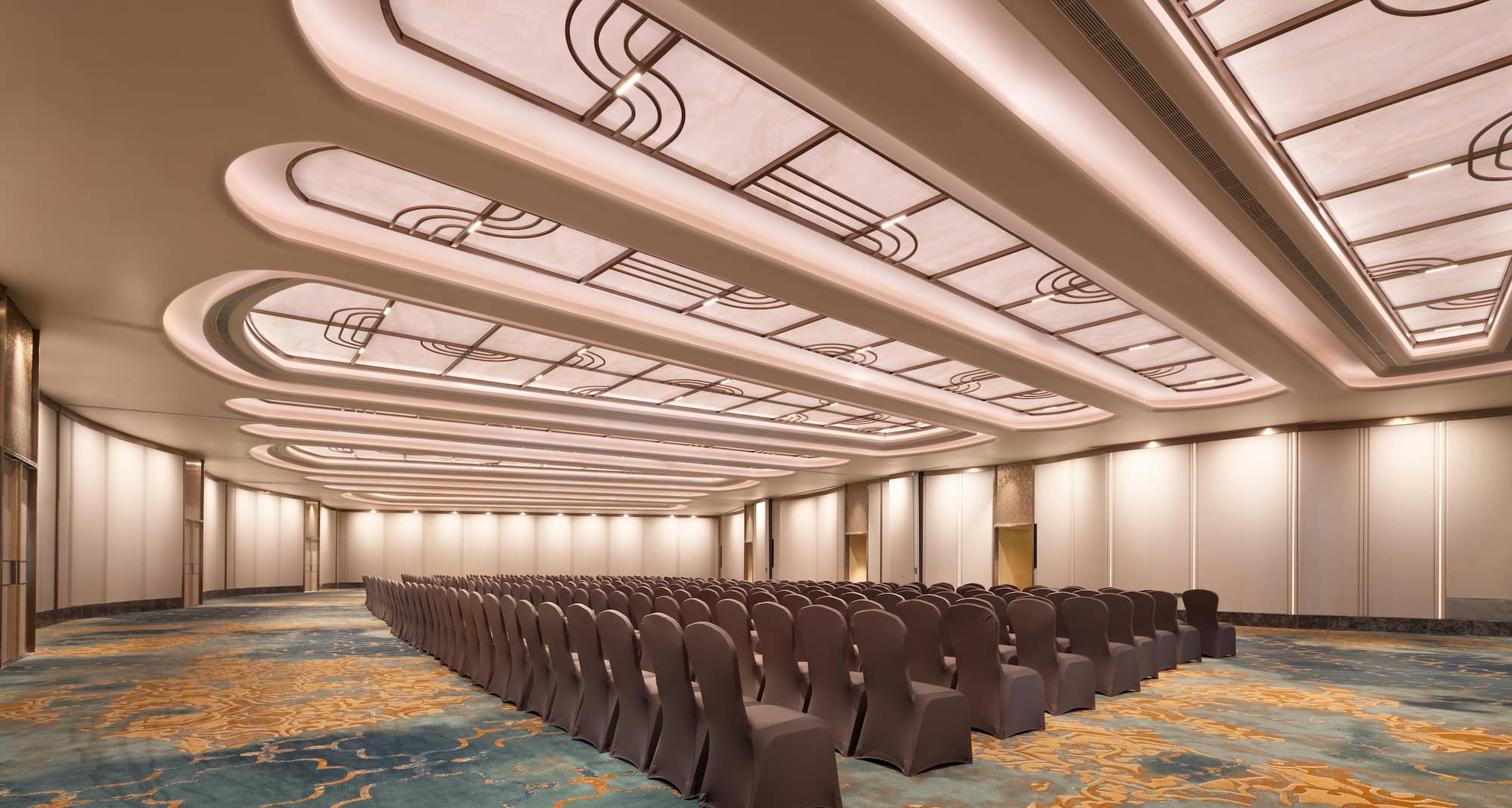 The Kunlun Hua Ting Hotel and Towers, Shanghai - Ballroom