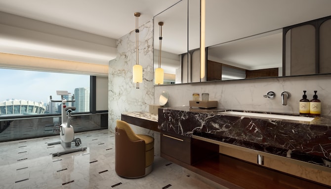 The Kunlun Hua Ting Hotel & Towers, Shanghai - 客房浴室